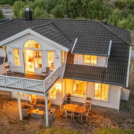 Spectacular Nature Experience At Norway's Southern Point! Villa